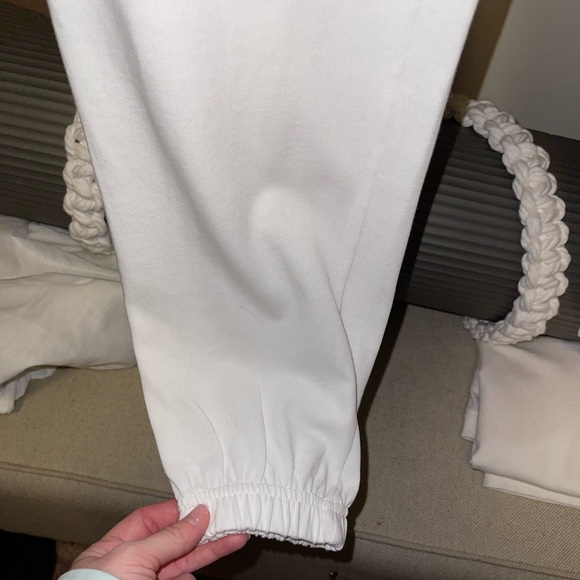 NWT white Nike joggers - Picture 3 of 6